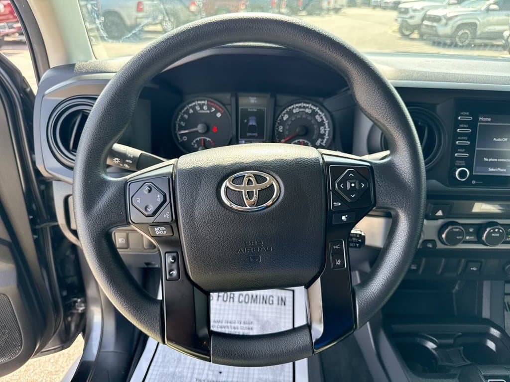 Pre-Owned 2022 Toyota Tacoma SR - photo - 14