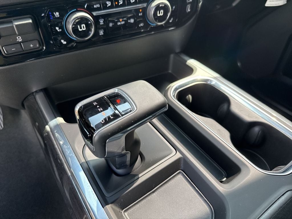 Pre-Owned 2026 Chevrolet Silverado 1500 LTZ - photo - 25