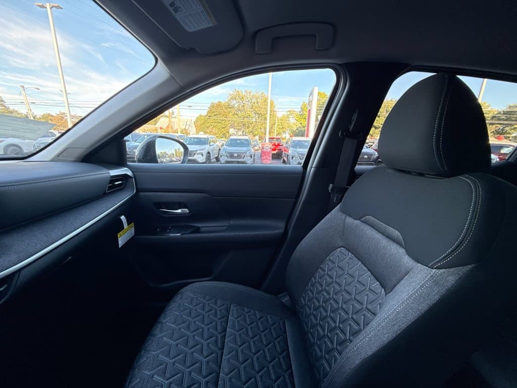 New 2027 Nissan Kicks SV - photo - 29