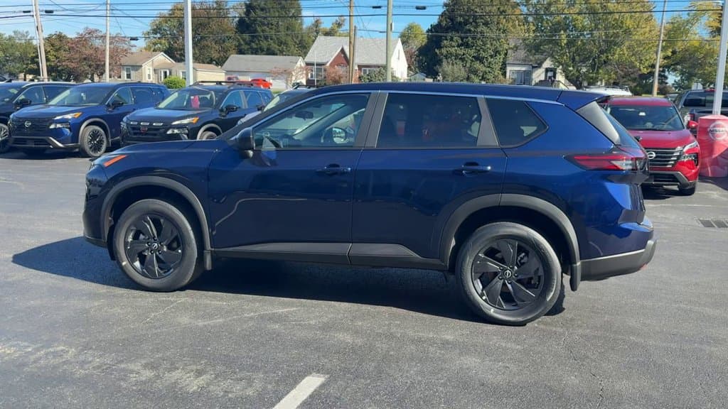 New 2026 Nissan Rogue SV - photo - 3