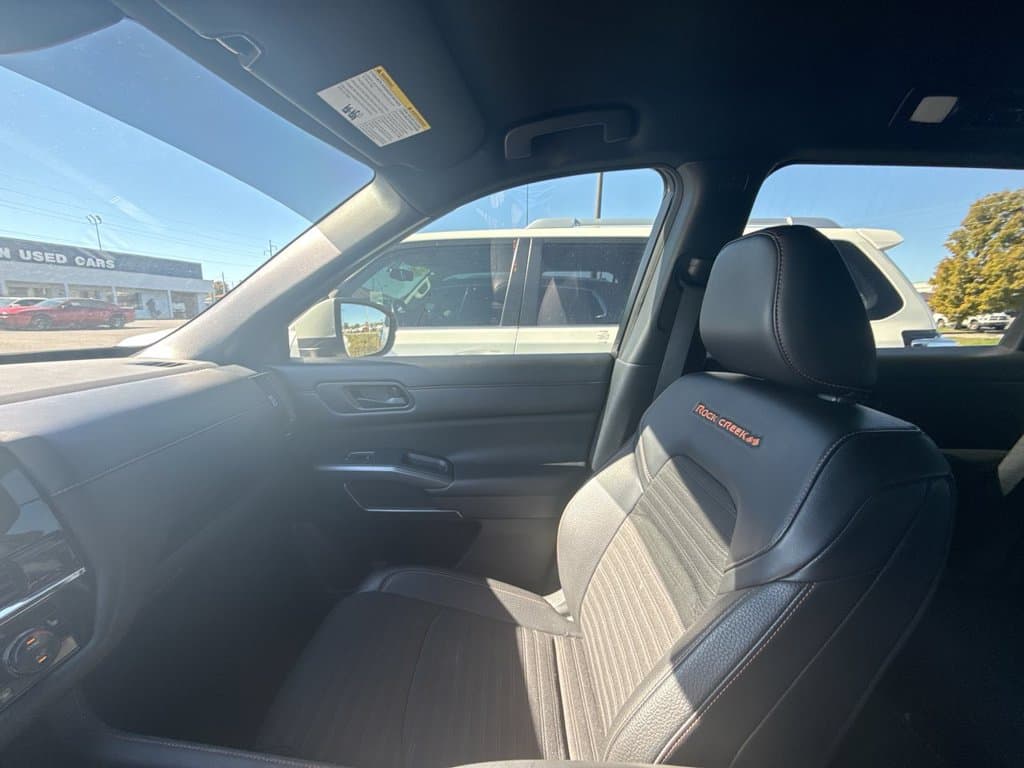 Pre-Owned 2024 Nissan Pathfinder Rock Creek - photo - 30