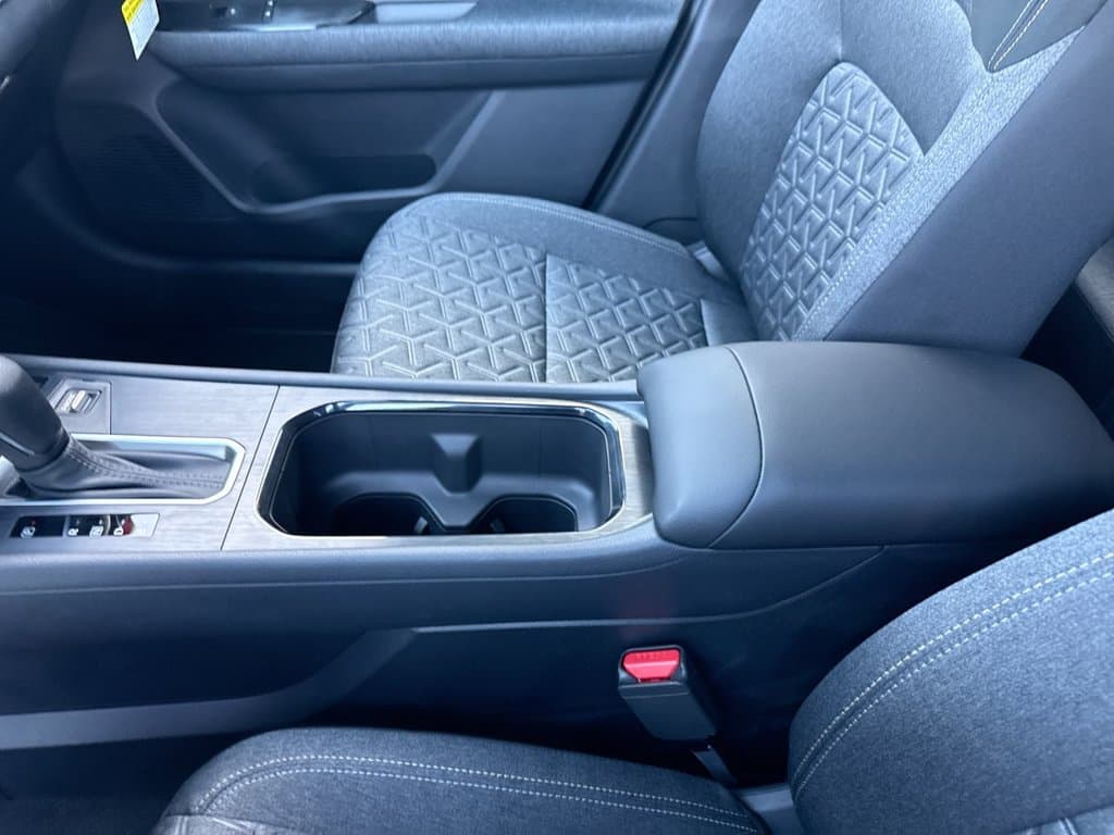 New 2027 Nissan Kicks SV - photo - 24