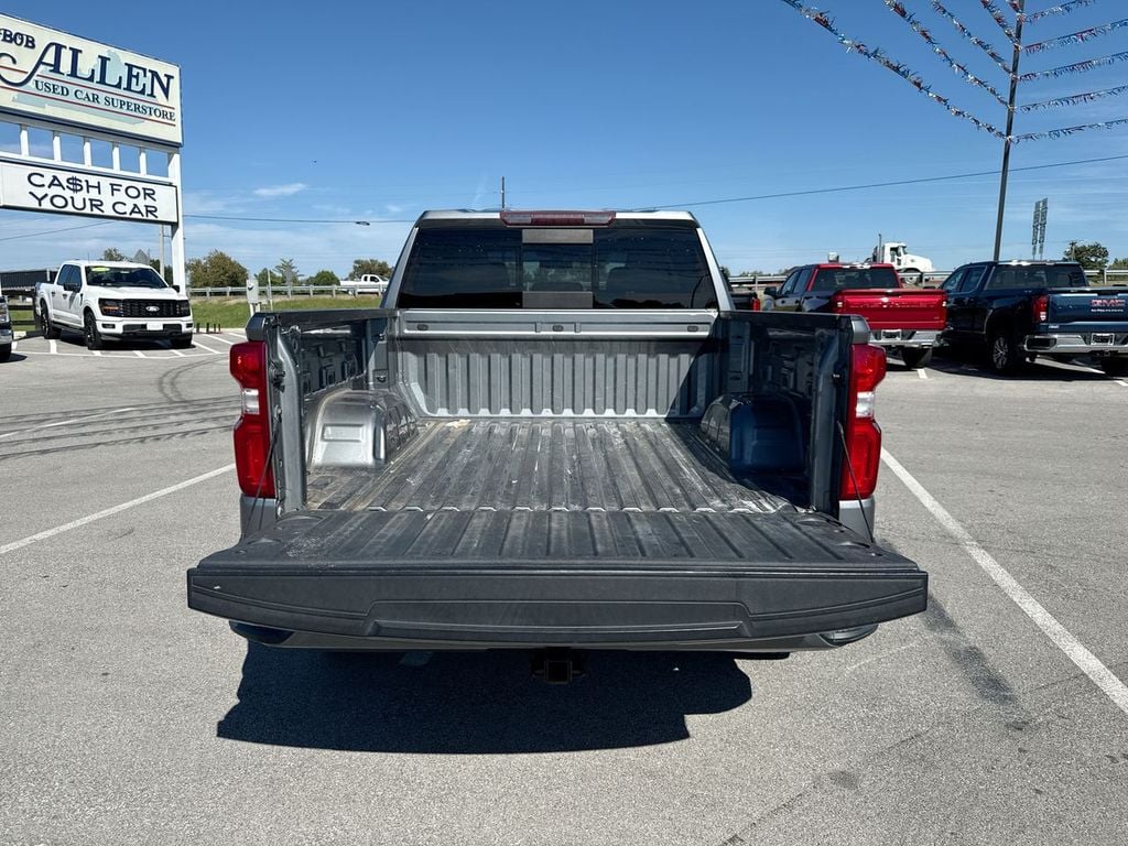 Pre-Owned 2020 Chevrolet Silverado 1500 RST - photo - 8