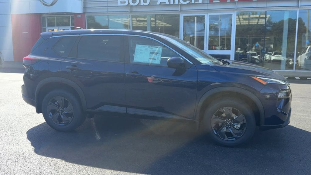 New 2026 Nissan Rogue SV - photo - 7