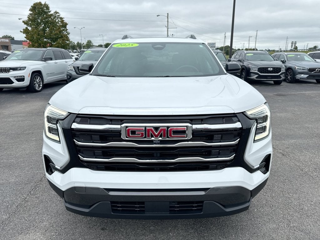 Pre-Owned 2025 GMC Terrain Elevation - photo - 15