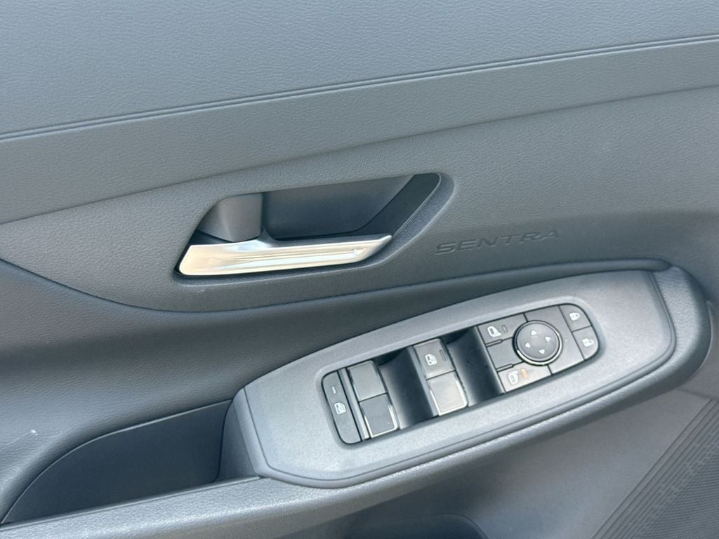 New 2027 Nissan Sentra SV - photo - 19