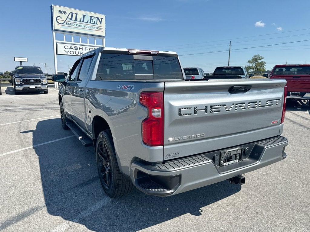 Pre-Owned 2024 Chevrolet Silverado 1500 RST - photo - 11