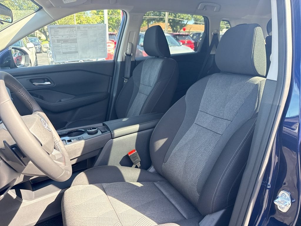 New 2026 Nissan Rogue SV - photo - 21