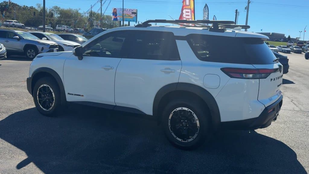 Pre-Owned 2024 Nissan Pathfinder Rock Creek - photo - 3