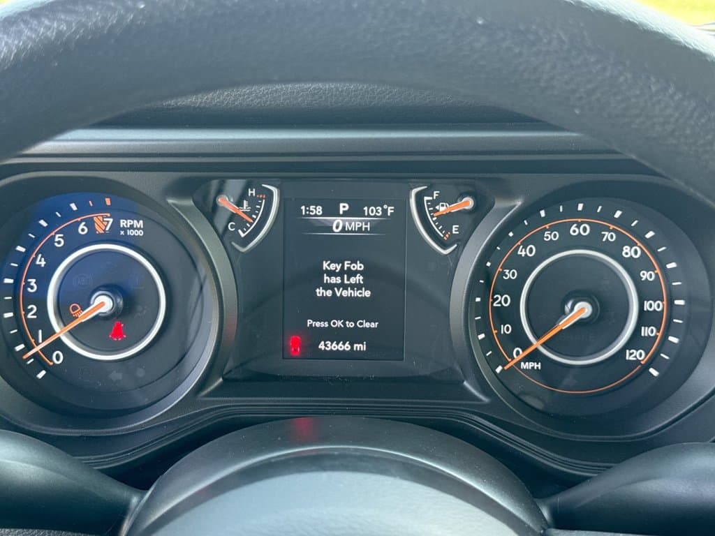 Pre-Owned 2025 Jeep Gladiator Nighthawk - photo - 23