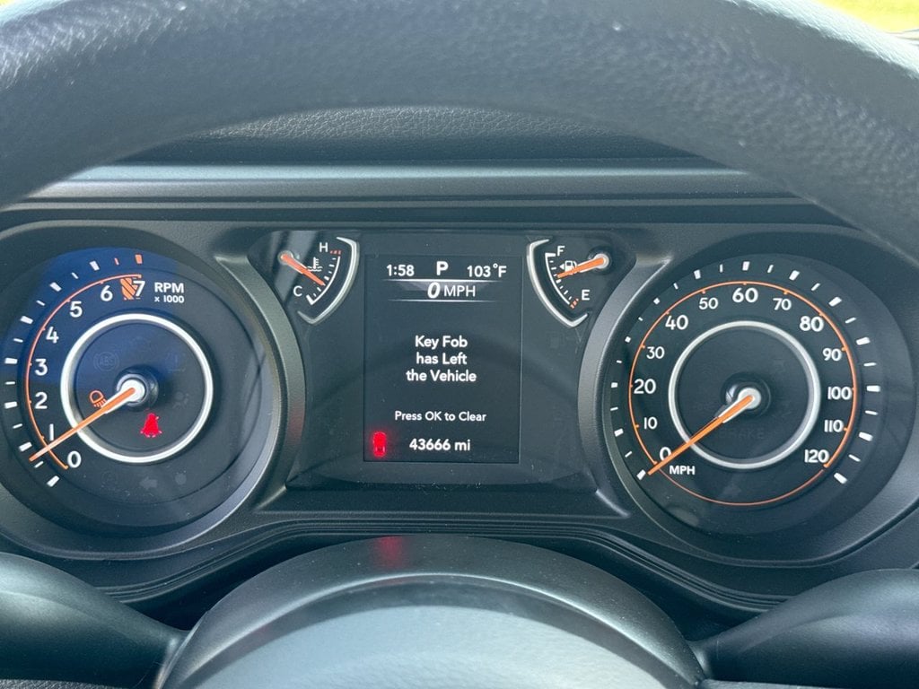 Pre-Owned 2025 Jeep Gladiator Nighthawk - photo - 23