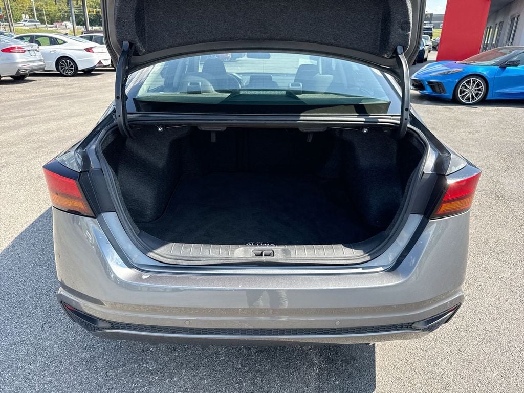 Pre-Owned 2025 Nissan Altima 2.5 SV - photo - 16