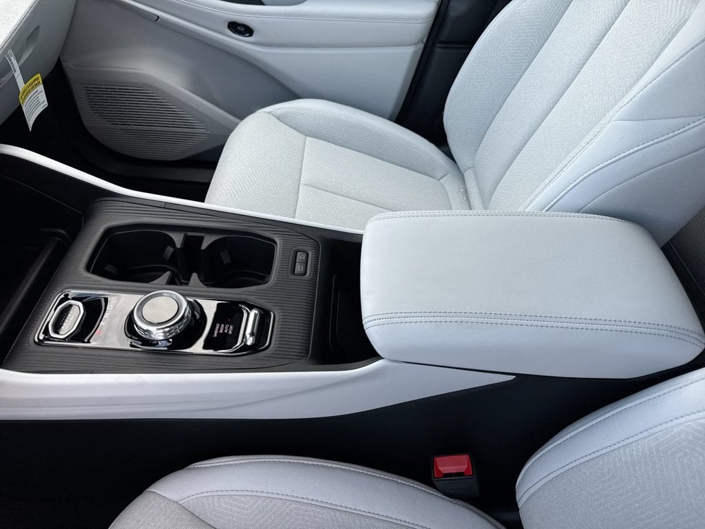 New 2026 Jeep Cherokee Laredo - photo - 16