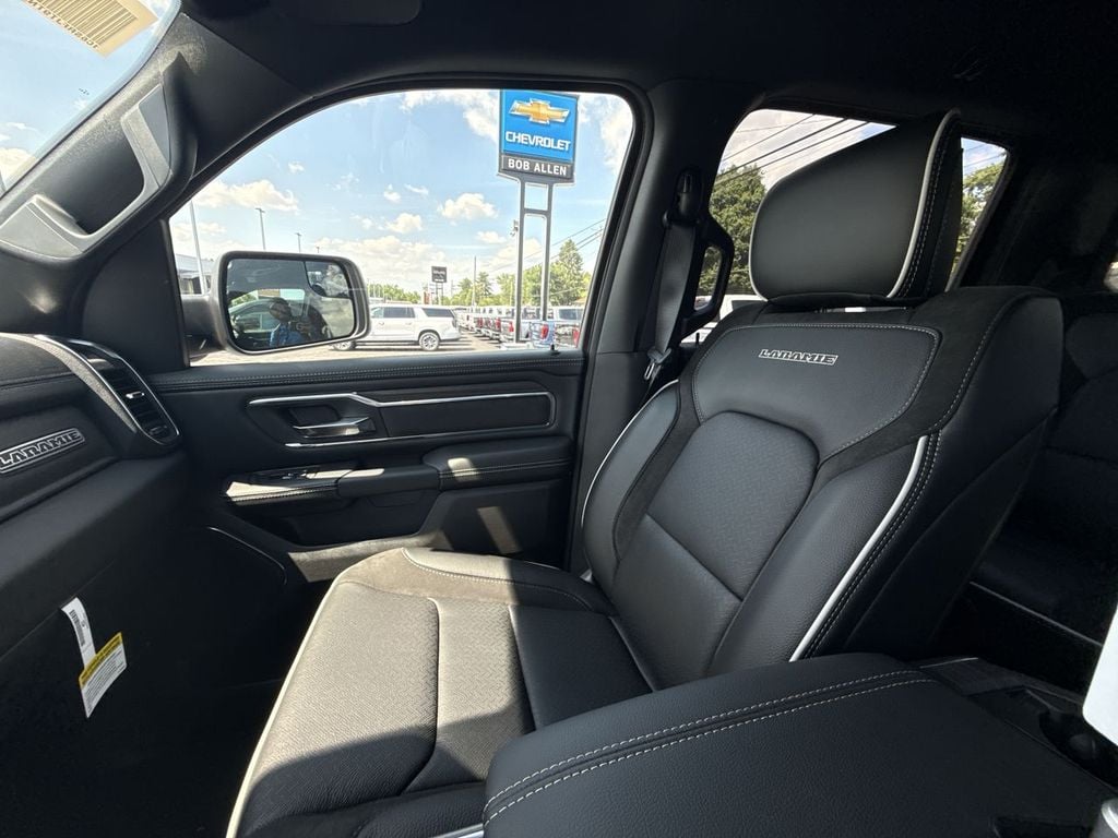 New 2026 Ram 1500 Laramie - photo - 30