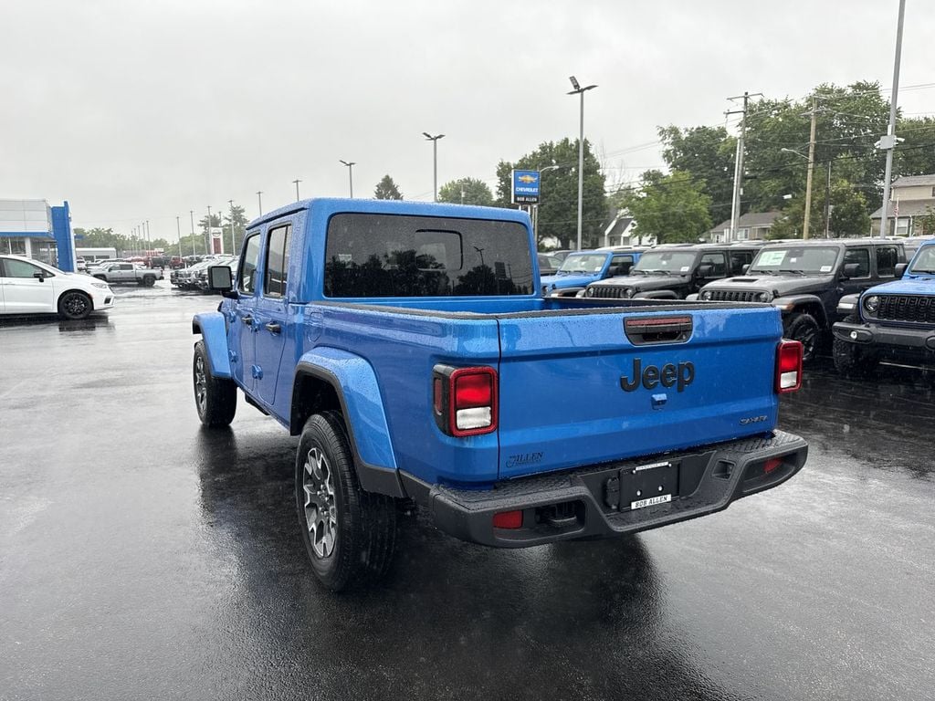 New 2026 Jeep Gladiator Sahara - photo - 11