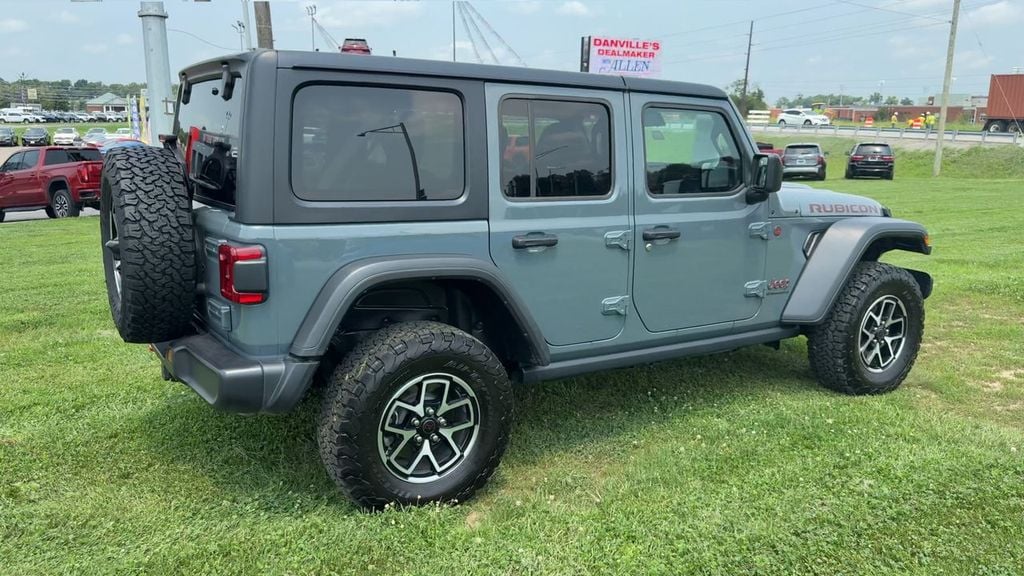 Pre-Owned 2025 Jeep Wrangler Rubicon - photo - 6