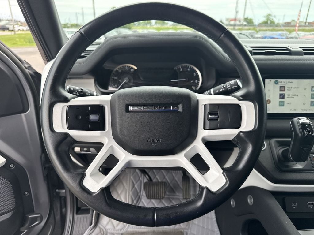 Pre-Owned 2023 Land Rover Defender 90 X-Dynamic SE - photo - 22