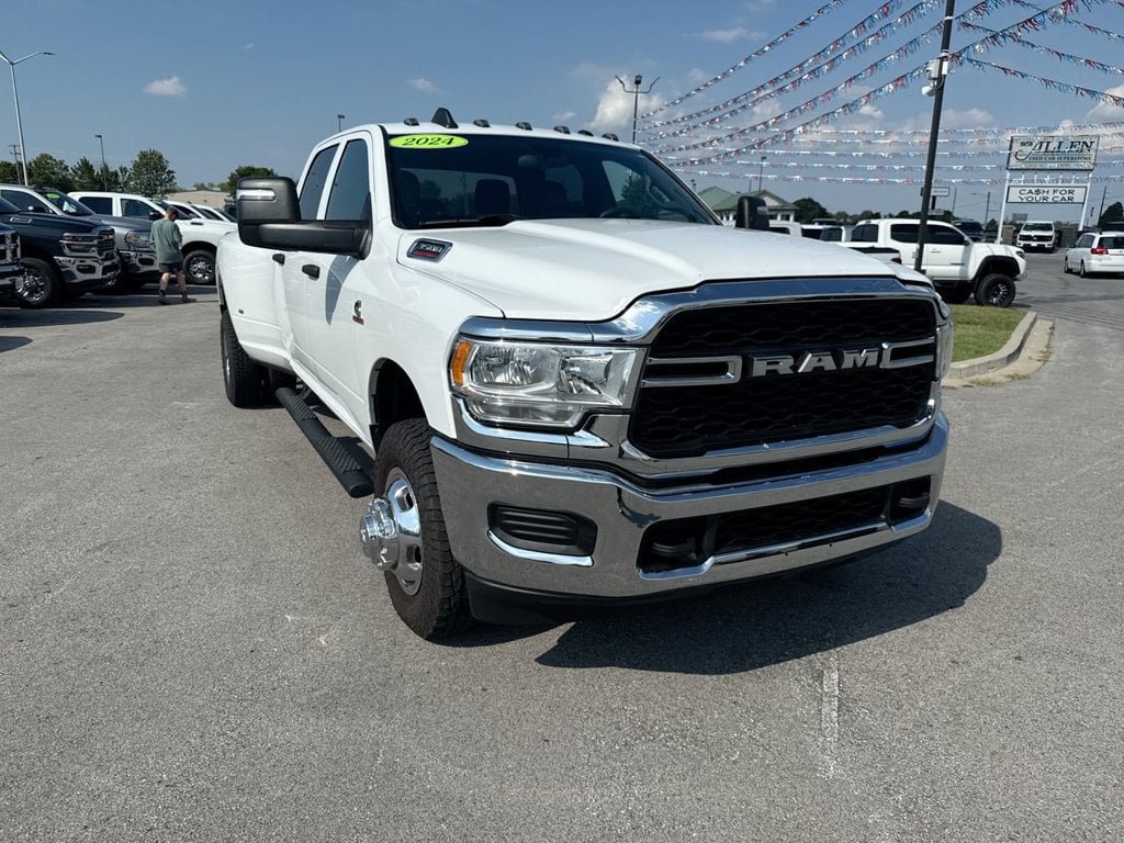 Pre-Owned 2024 Ram 3500 Tradesman - photo - 6
