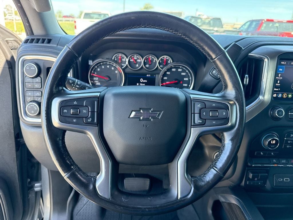 Pre-Owned 2020 Chevrolet Silverado 1500 RST - photo - 14