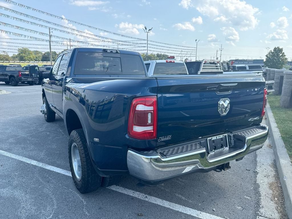 Pre-Owned 2024 Ram 3500 Tradesman - photo - 3