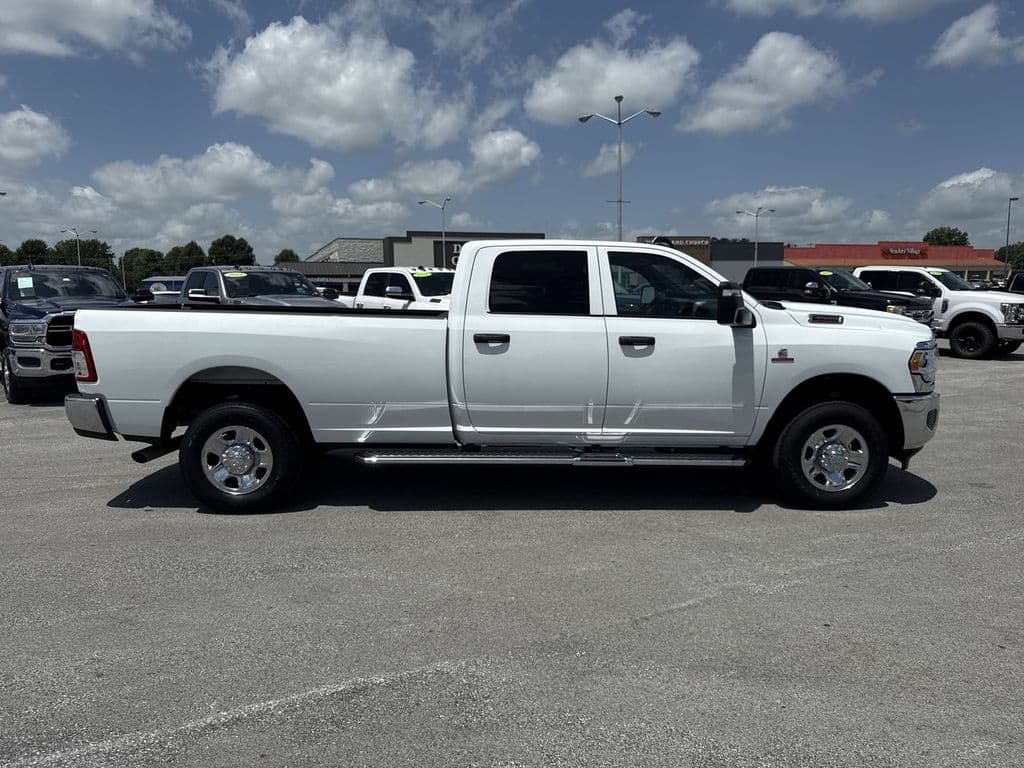Pre-Owned 2024 Ram 3500 Tradesman - photo - 13