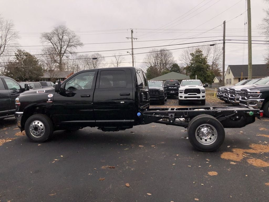 New 2026 Ram 3500 Tradesman - photo - 10