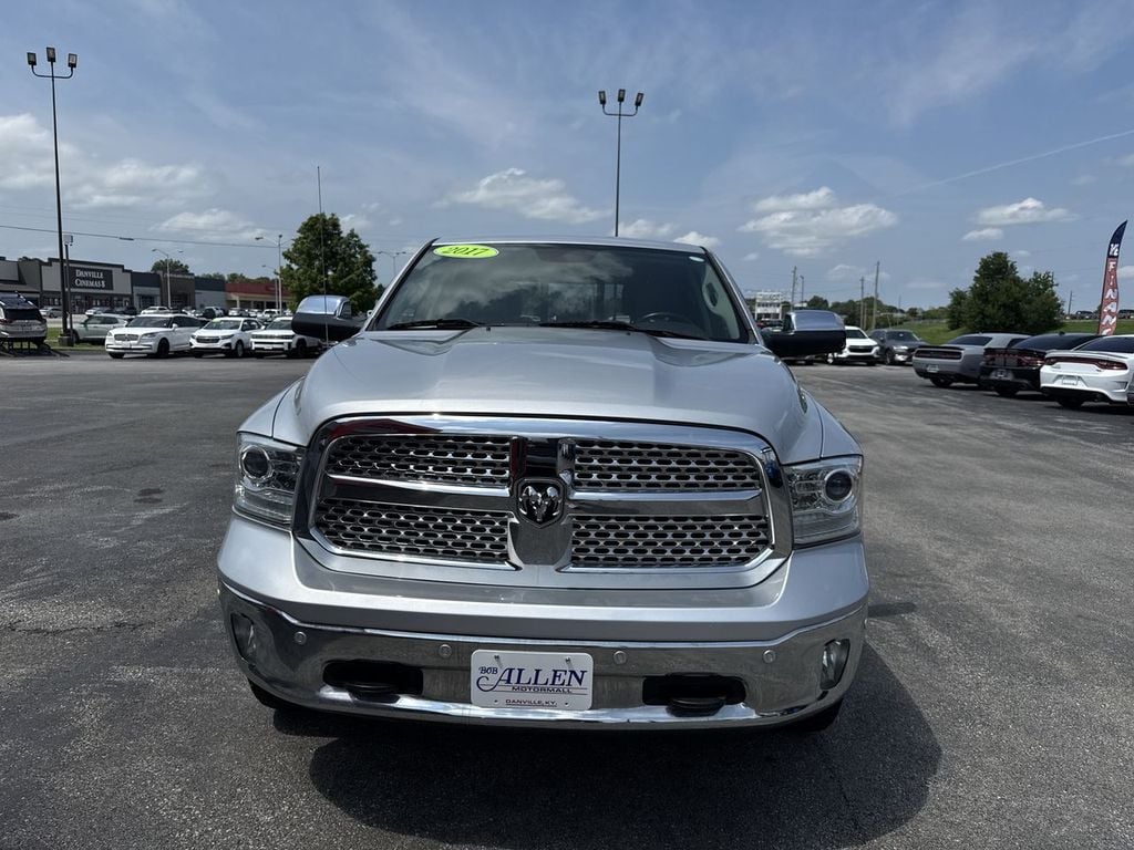 Pre-Owned 2017 Ram 1500 Laramie - photo - 7