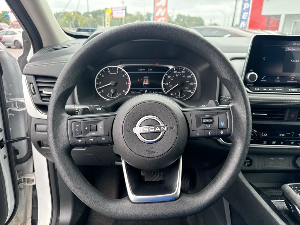 Pre-Owned 2024 Nissan Rogue SV - photo - 23