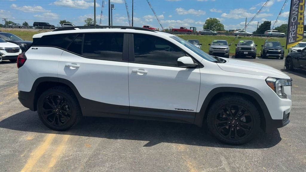 Pre-Owned 2022 GMC Terrain SLE - photo - 7