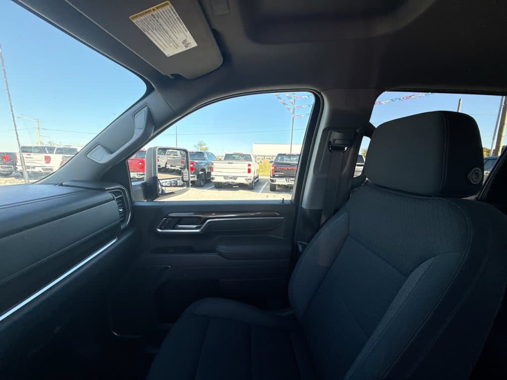 Pre-Owned 2025 Chevrolet Silverado 3500HD LT - photo - 29