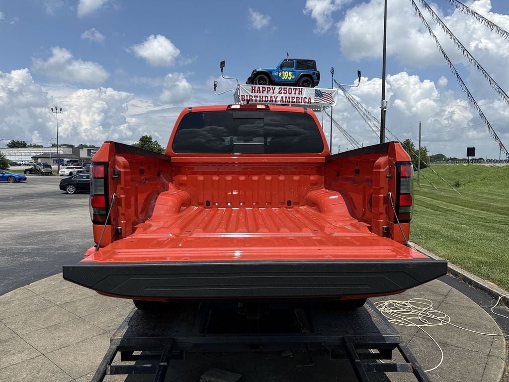 Pre-Owned 2025 Nissan Frontier PRO-4X - photo - 16