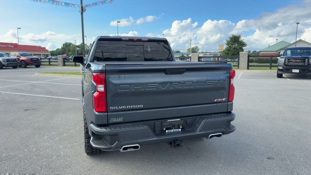 Pre-Owned 2020 Chevrolet Silverado 1500 RST - photo - 4