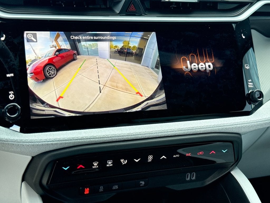 New 2026 Jeep Cherokee Laredo - photo - 19