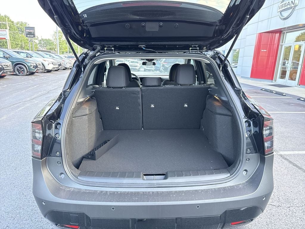 New 2026 Nissan Kicks SV - photo - 16