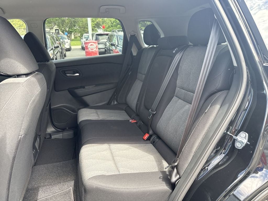 New 2026 Nissan Rogue SV - photo - 19