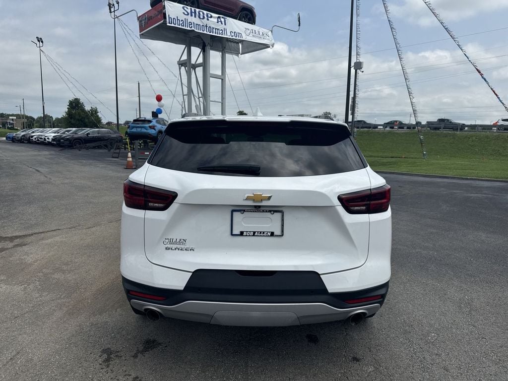 Pre-Owned 2024 Chevrolet Blazer LT - photo - 18