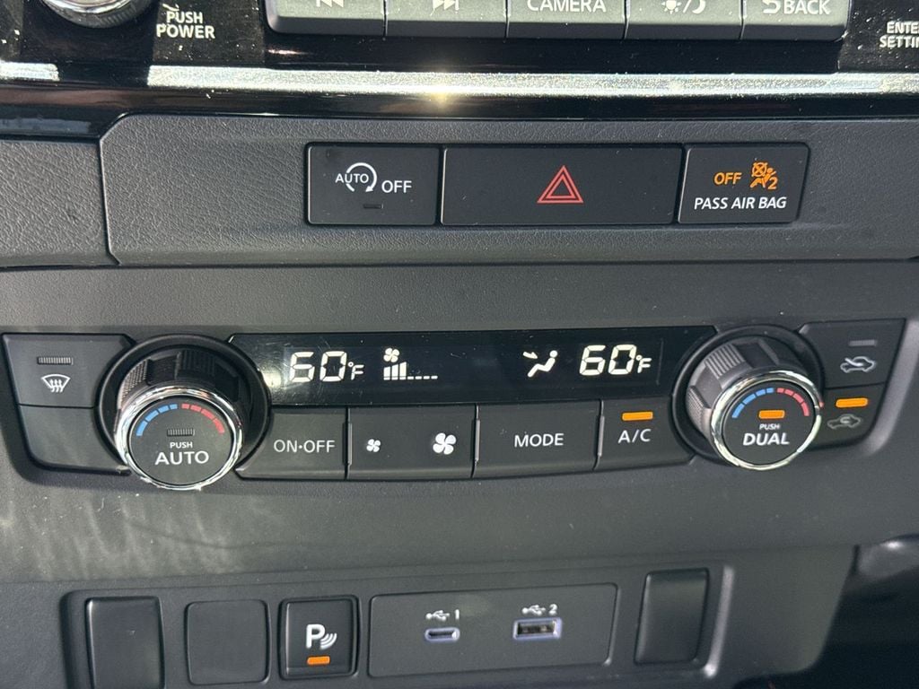 Pre-Owned 2024 Nissan Frontier PRO-4X - photo - 29