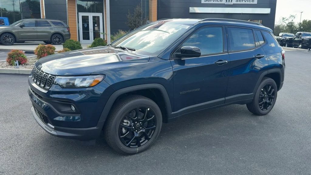 New 2026 Jeep Compass Latitude - photo - 2