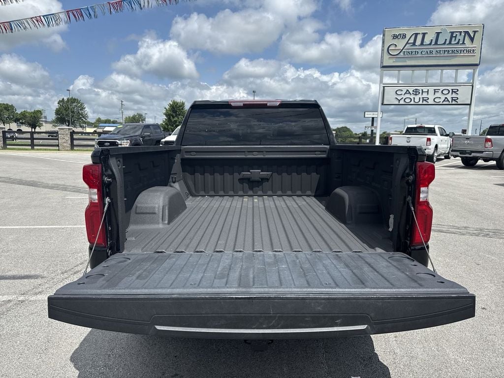 Pre-Owned 2022 Chevrolet Silverado 1500 RST - photo - 16