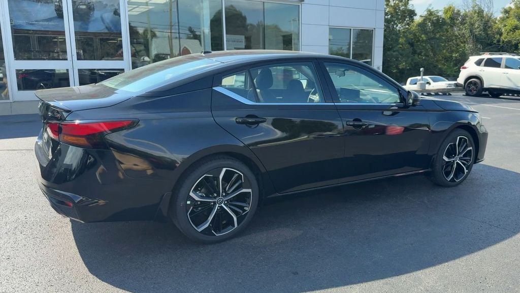 New 2026 Nissan Altima 2.5 SR - photo - 6