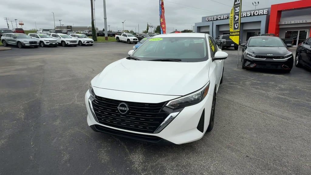 Pre-Owned 2024 Nissan Sentra SV - photo - 1