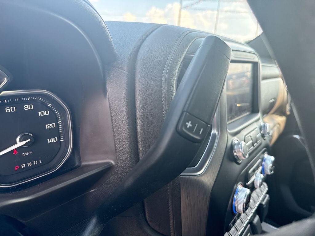 Pre-Owned 2019 GMC Sierra 1500 Denali - photo - 17