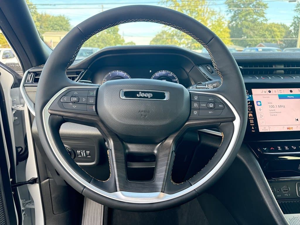 New 2026 Jeep Grand Cherokee L - photo - 24
