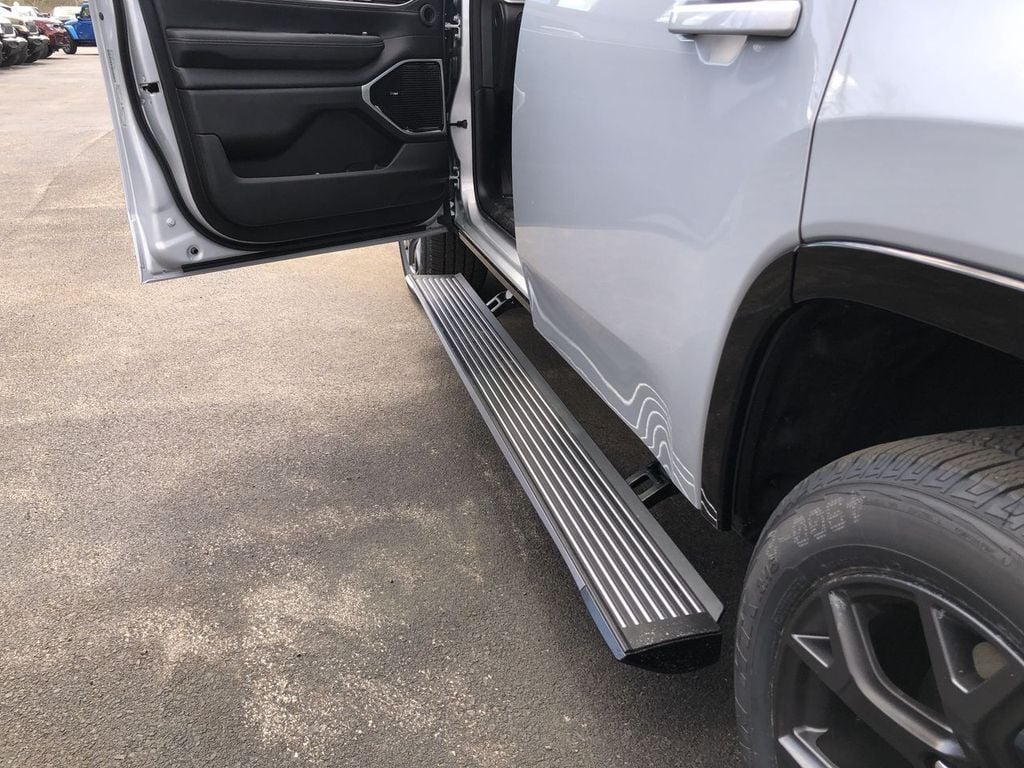 New 2026 Jeep Grand Wagoneer Limited Altitude - photo - 26