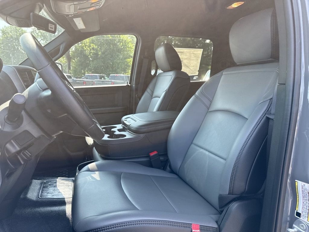 New 2026 Ram 3500 Tradesman - photo - 19