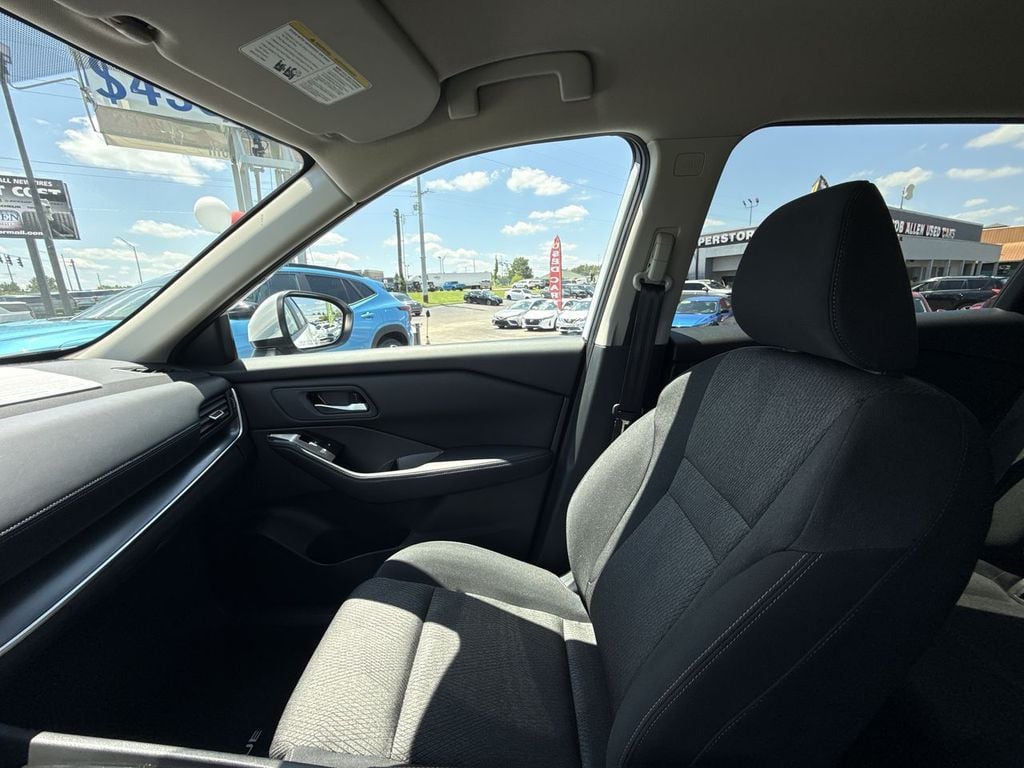 Pre-Owned 2026 Nissan Rogue SV - photo - 30