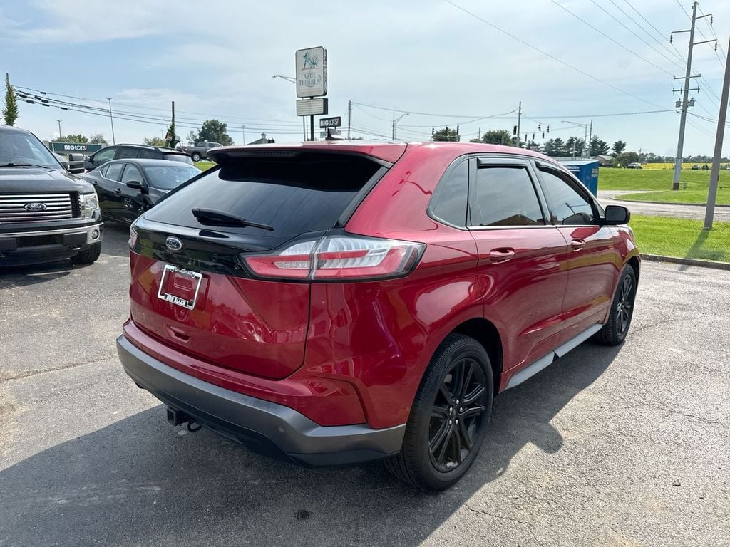 Pre-Owned 2022 Ford Edge ST Line - photo - 12