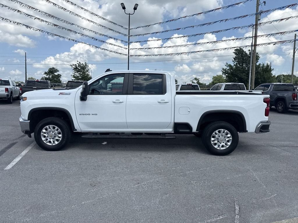 Pre-Owned 2023 Chevrolet Silverado 2500HD LT - photo - 10