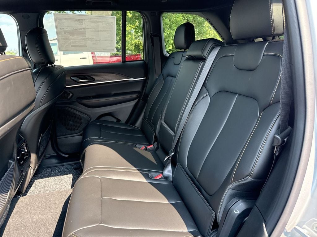 New 2026 Jeep Grand Cherokee - photo - 19
