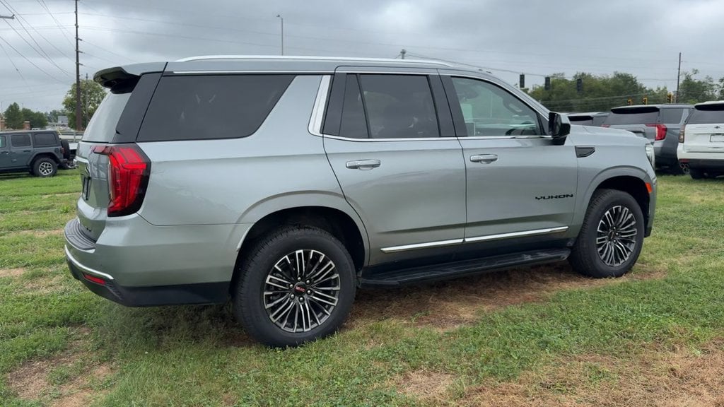 Pre-Owned 2024 GMC Yukon SLT - photo - 6